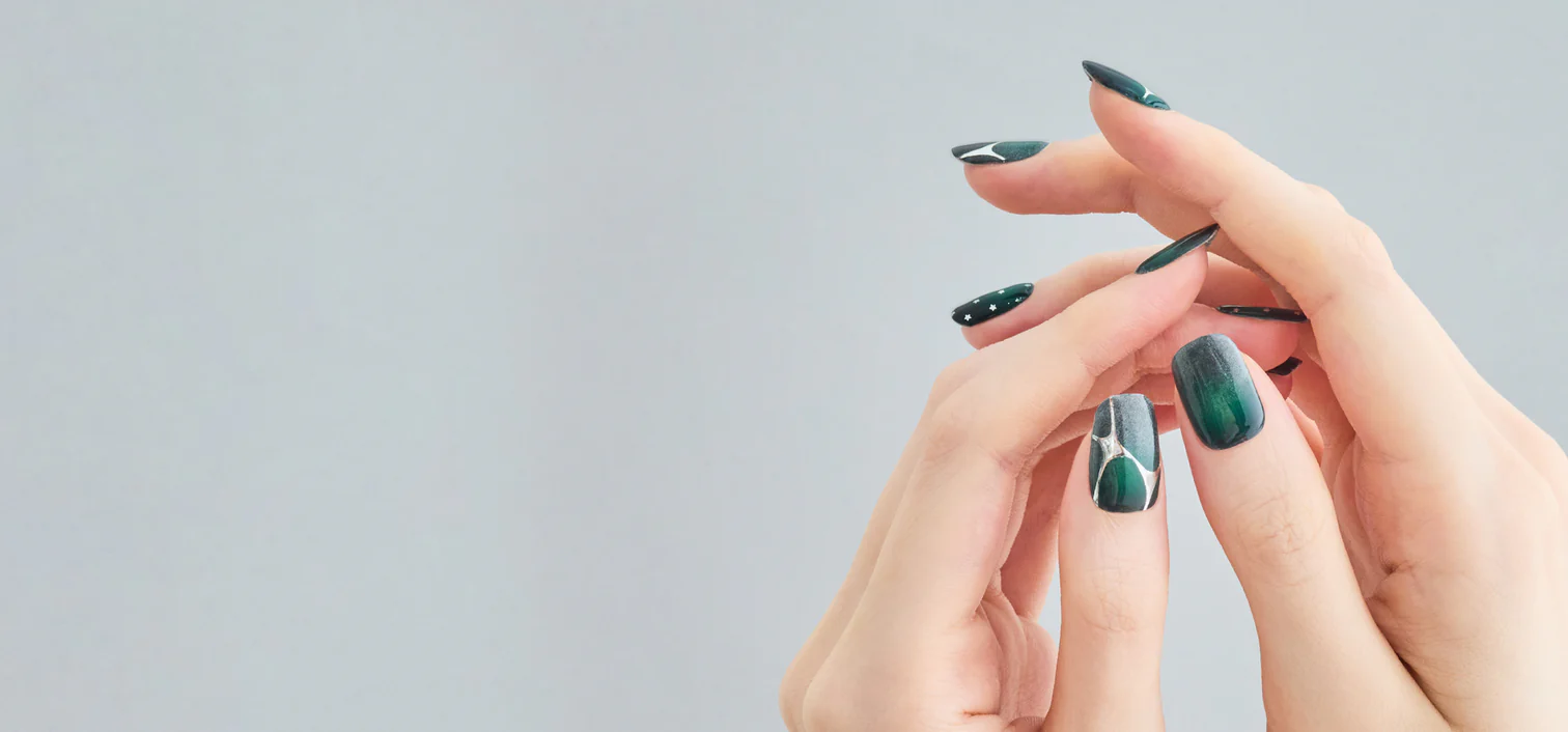 Salon-Quality Nails, Effortlessly Yours